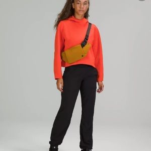 Lululemon sling/Fabby used one time for an hour. Hard to find and discontinued.